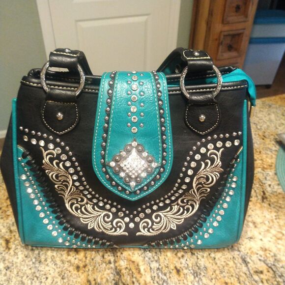 Montana West Womens Blue Conceal Carry Handbag Purse Rhinestone Buckle Studs EUC - Picture 1 of 16